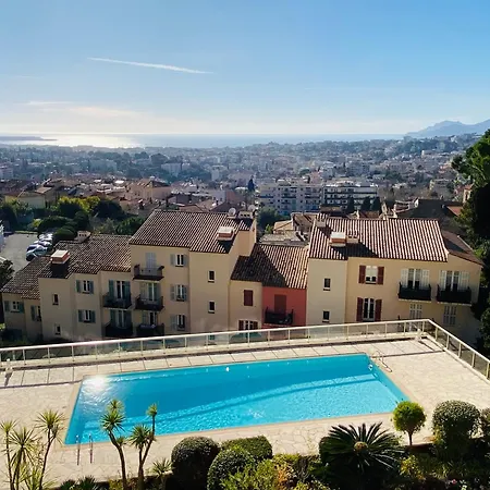 Apartman Splendide Vue Mer, Terrasse, Piscine Et Parking Le Cannet